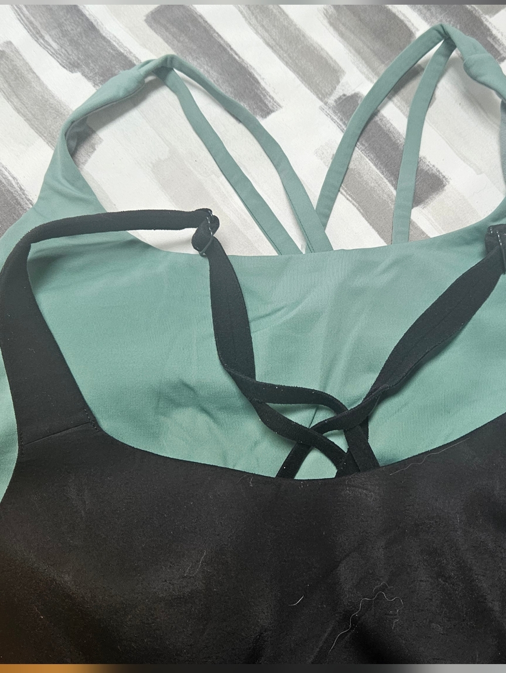 Lululemon Energy Bra size 10, 2 Pack Green & Black